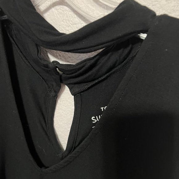 Torrid Super Soft tear drop back black blouse Size 1 - Picture 2 of 6